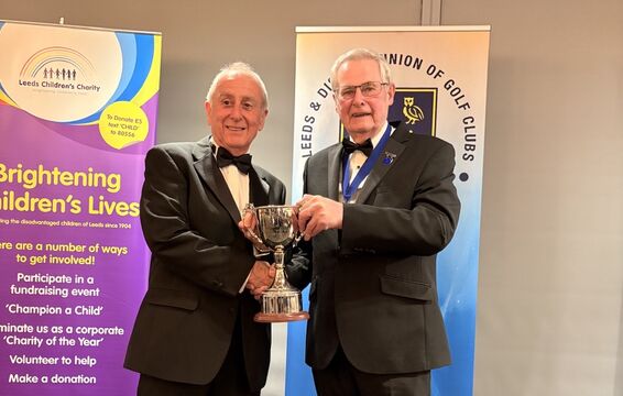 Winners Seniors KO Low Laithes