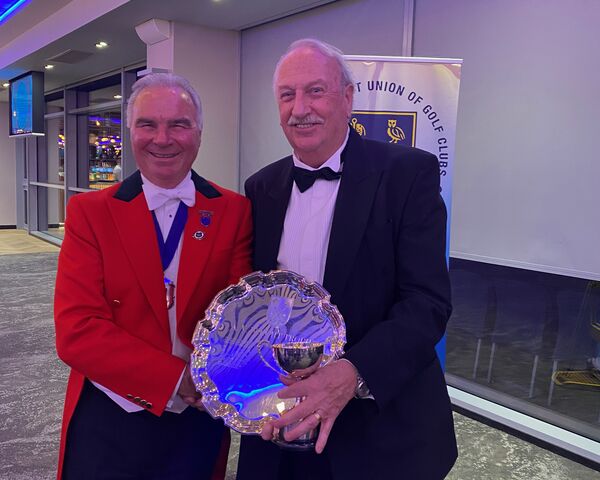 Senior Nett Champion & Veteran Trophy winner Bob Martin (Headingley)